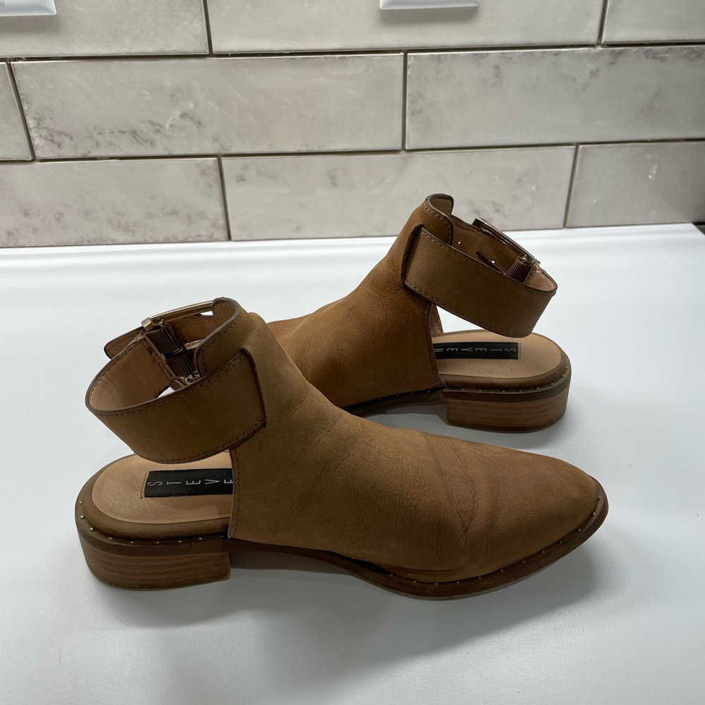 Steve Madden Womens Leather Mules With Strap